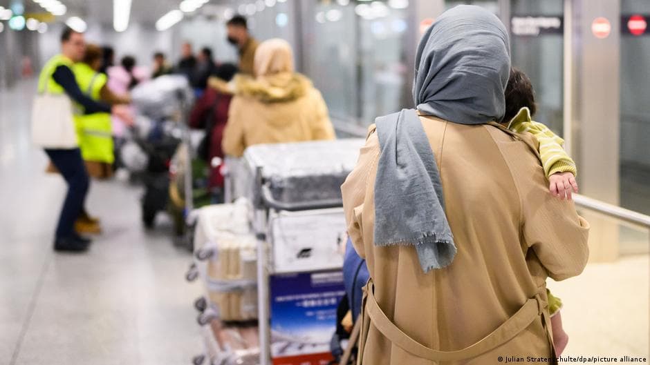 Saxony Interior Minister Revisits Asylum Issue