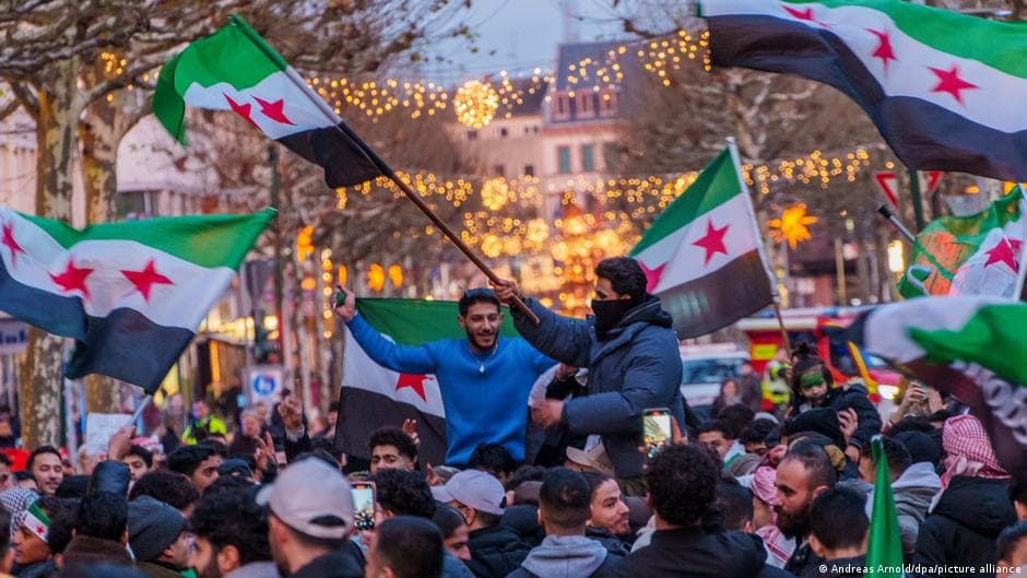 Germany Considers Ending Syrians' Benefits