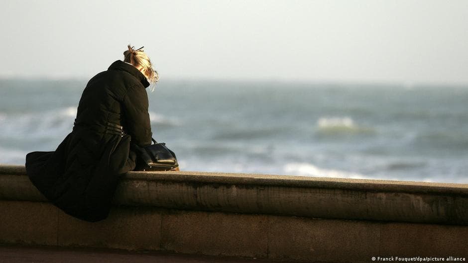 Germany reports rising suicide rates and growth in death service sector