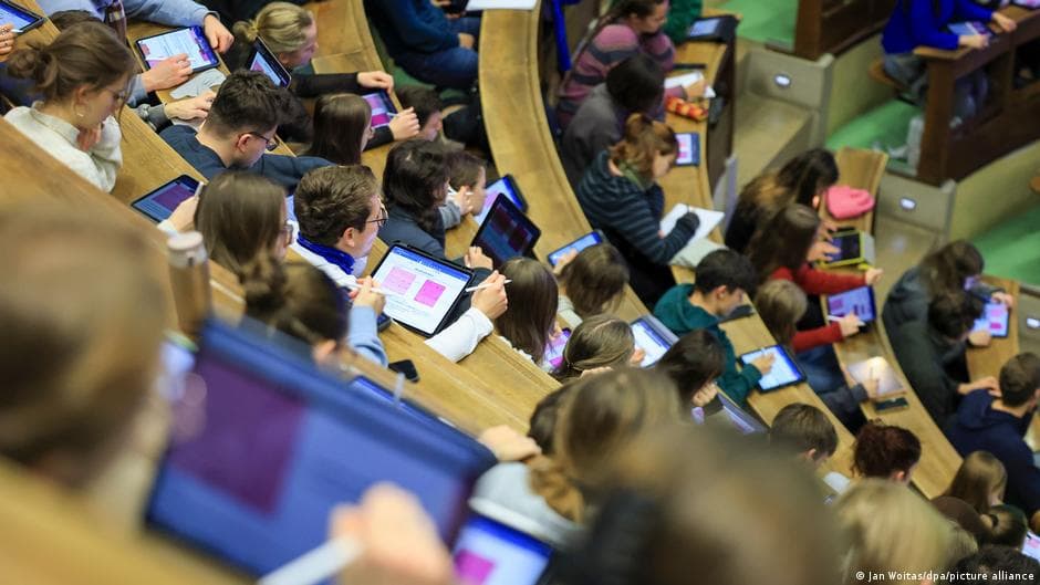 كيف يحقق الطلاب الأجانب أرباحا كبيرة لألمانيا
