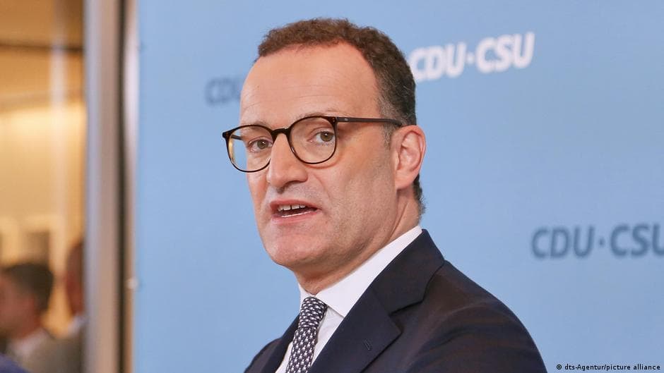 German politician steps down over surrogacy controversy