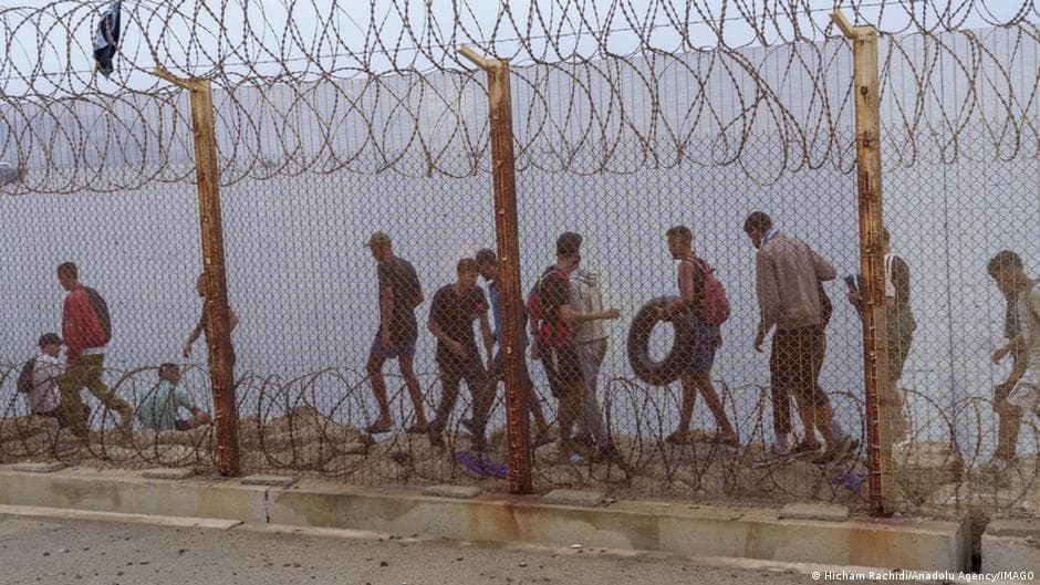المغرب يتجه لإلزام إسبانيا بدفع ثمن المهاجرين