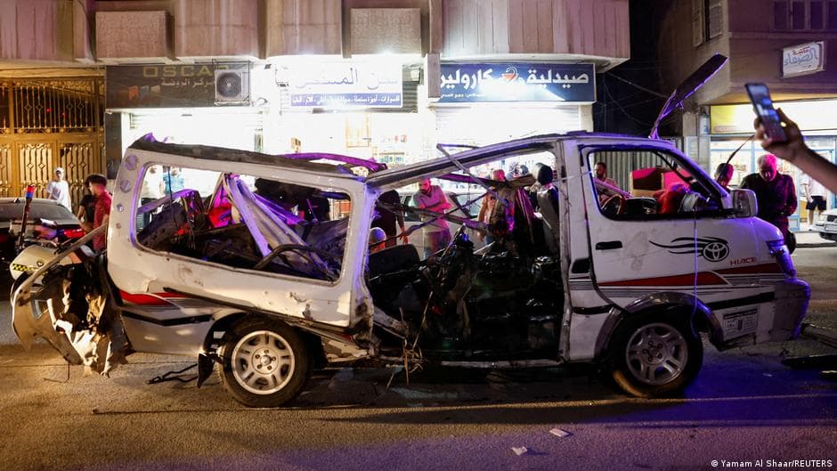 Bus explosion near Damascus results in 2 deaths and 14 injuries