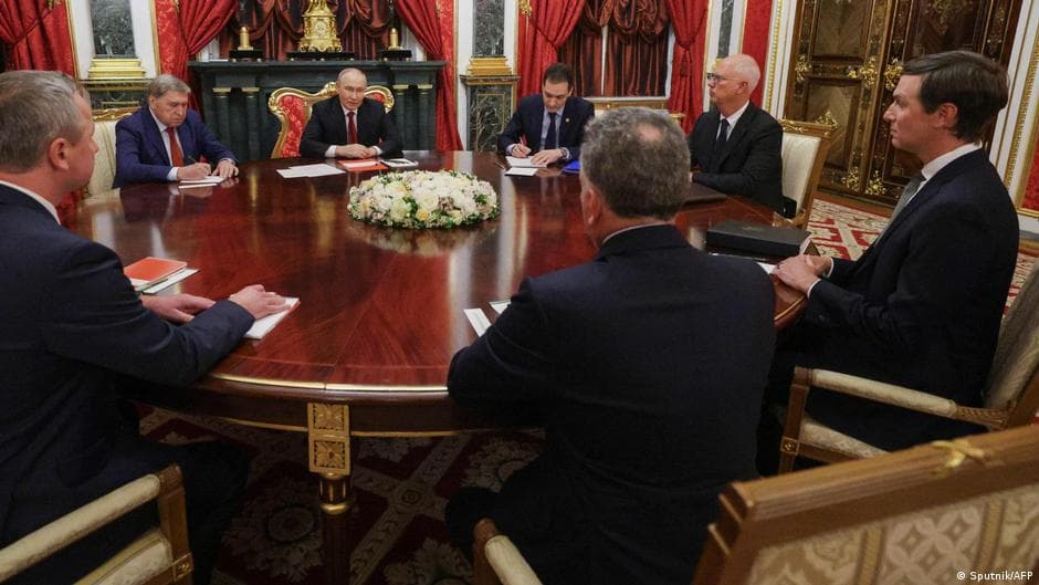 Putin Holds Talks with Trump Team