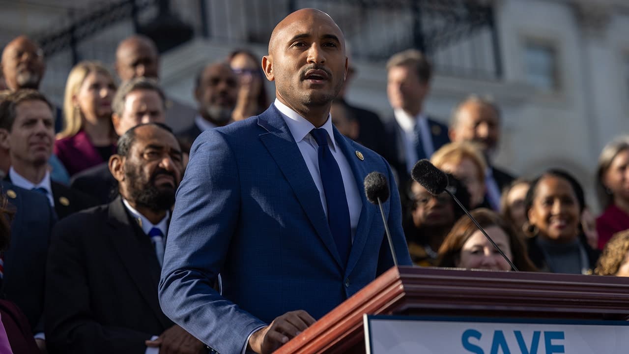 Democrats shift stance on women's sports
