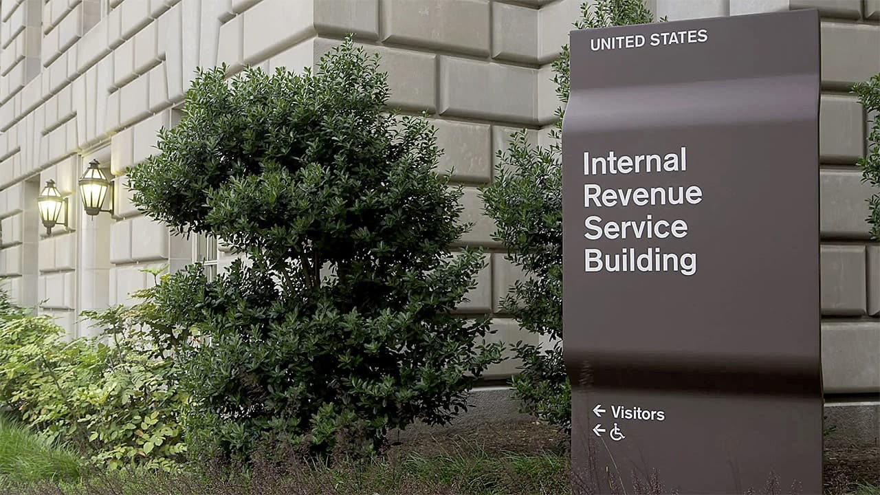 محكمة تؤيد حظر IRS من تبادل البيانات مع ICE