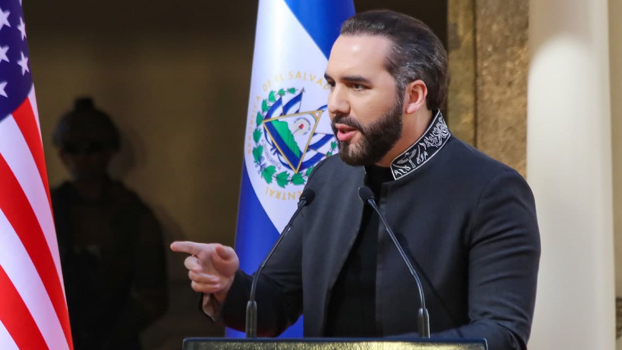 Bukele Plans to Release Up to Half of Gang Inmates