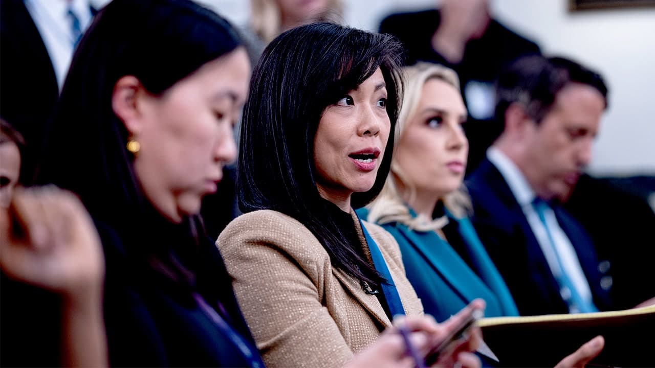 White House Correspondents' head on dinner