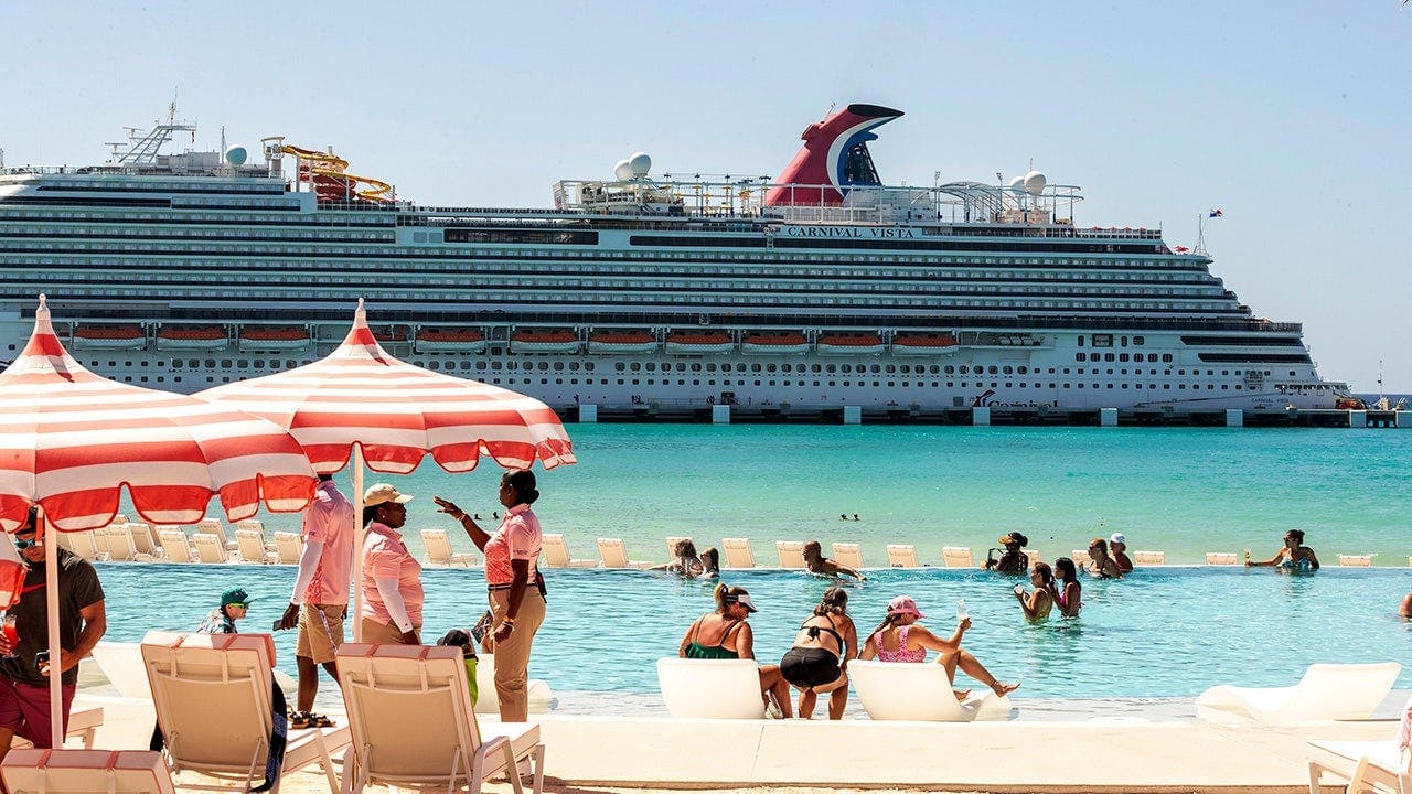 Passengers oppose new cruise drink prices