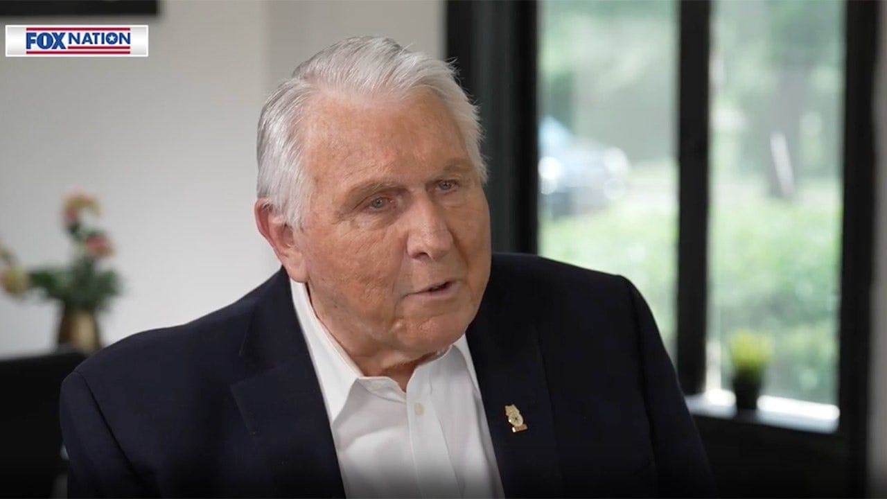 Hoffa family urges FBI to reveal names