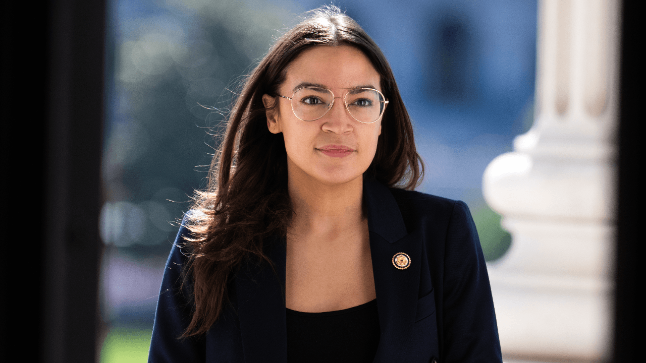 اليمينيون ينتقدون AOC وسط تكهنات انتخابات 2028
