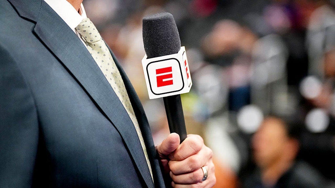 ESPN dropping 'BottomLine' ticker criticized