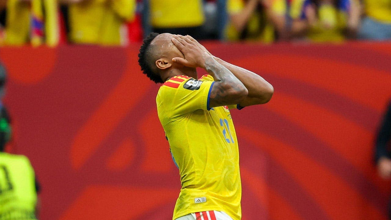الاتحاد الكولومبي لكرة القدم يطالب بفتح تحقيق بعد تلقي نجم الفريق تهديدات بالقتل عقب كأس العالم