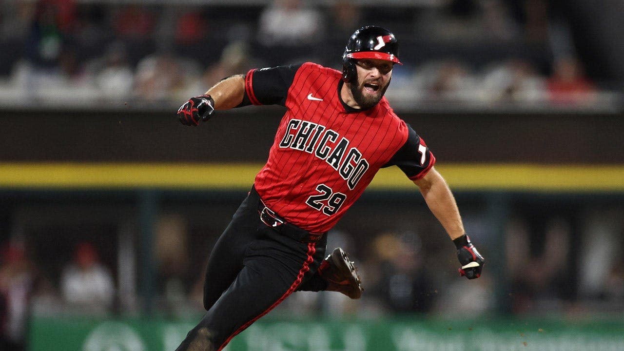 لاعب سابق في فريق سافانا باناناس يُختار نجم دوري MLB بعد تحقيقه دورة كاملة كهاوي