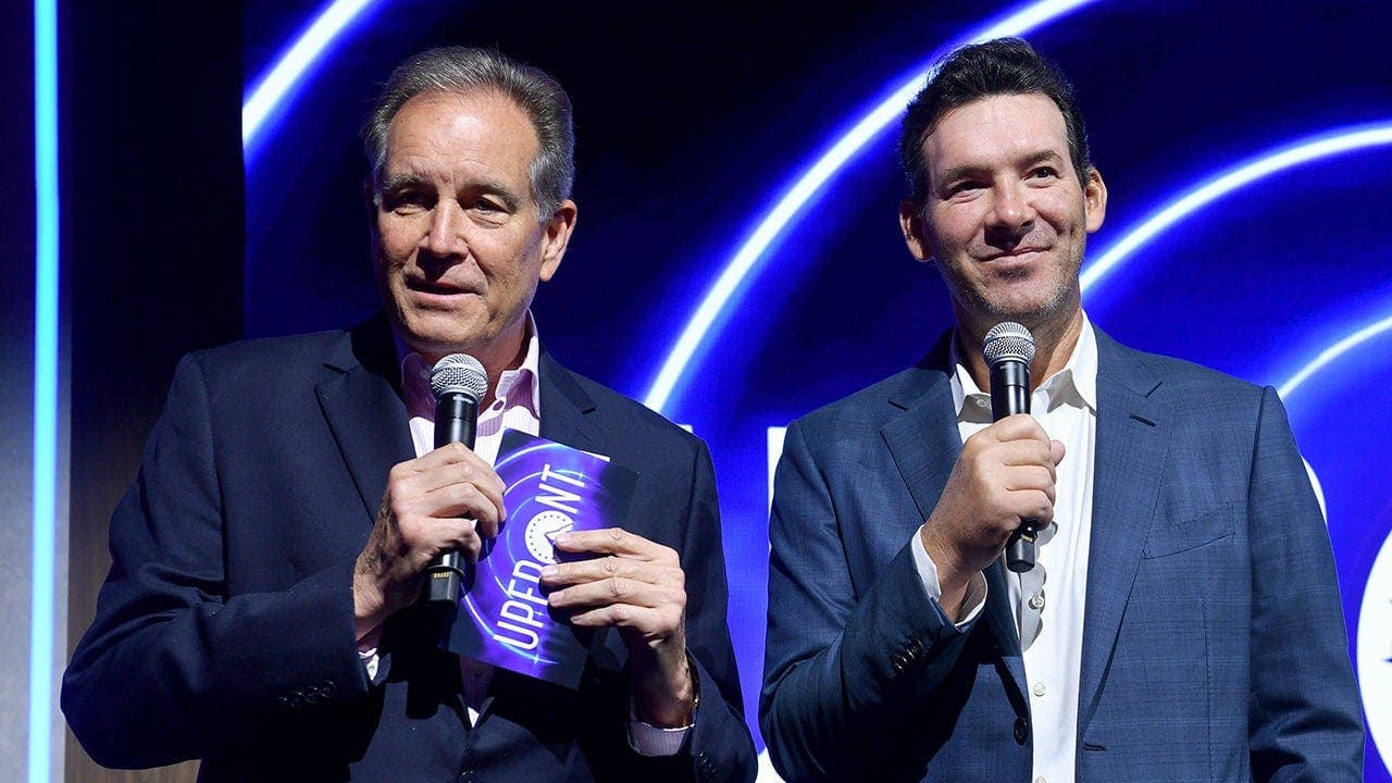 Jim Nantz Supports Tony Romo After OWI Arrest