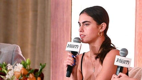 سويلي أريل أور تروج لحقوق المرأة في فيلمها الجديد