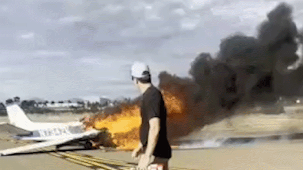 San Diego plane crash claims 2 lives