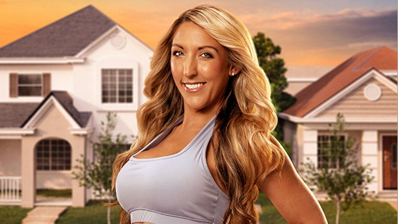 'Double Lives' star retains faith after church expulsion
