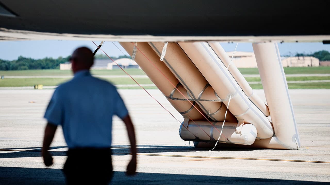 Questions on Trump’s new Air Force One