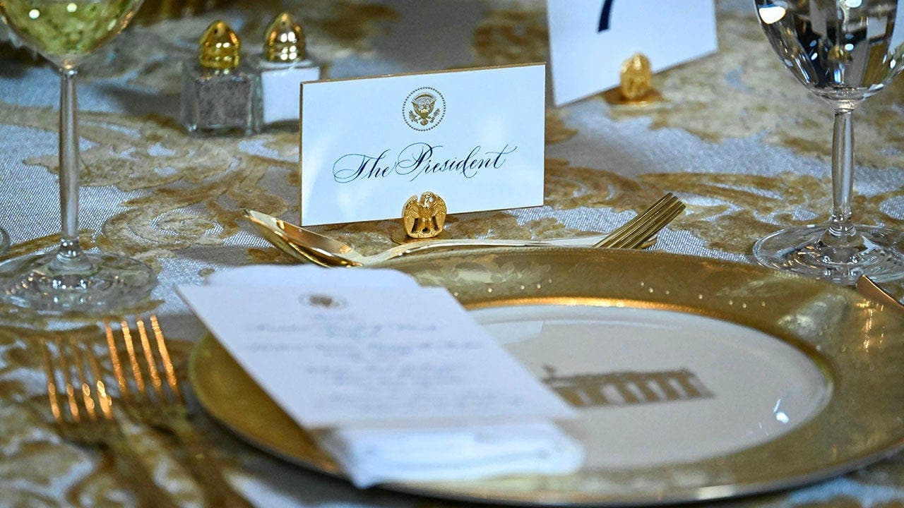 Trump's State Dinner with Xi Lacks One American Dish