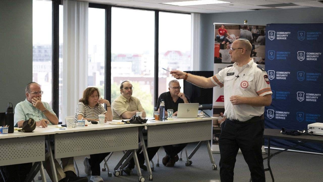 Israeli medics teach US synagogues attack response