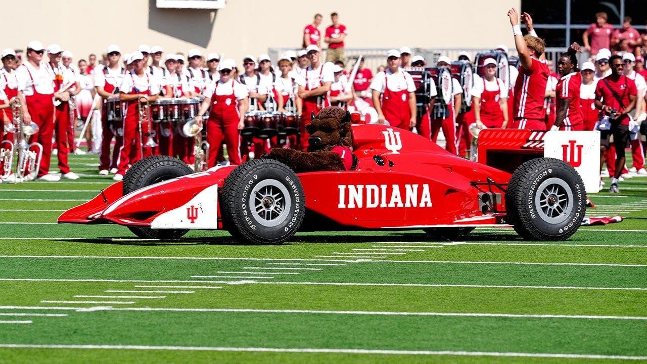 Indiana mascot begins season with top performance