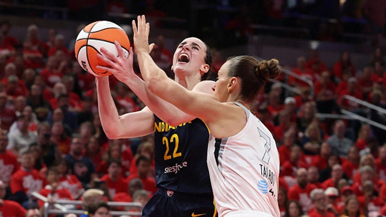 Clark's foul triggers Fever comeback