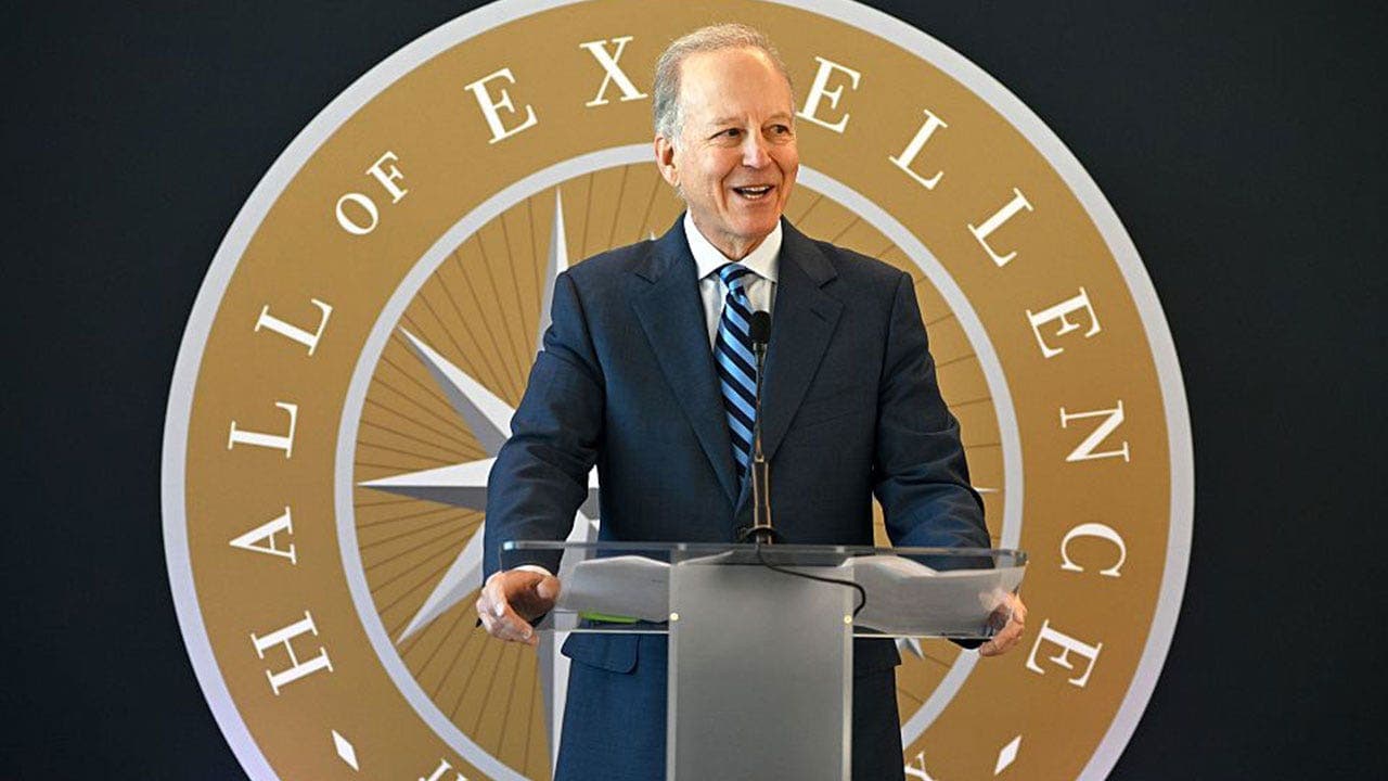 Jim Gray criticizes NFL players' college return ruling