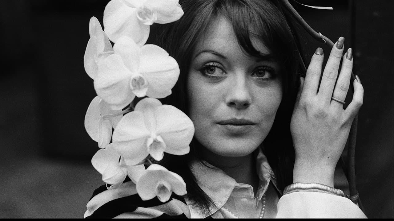 Lesley-Anne Down Moves to Georgia