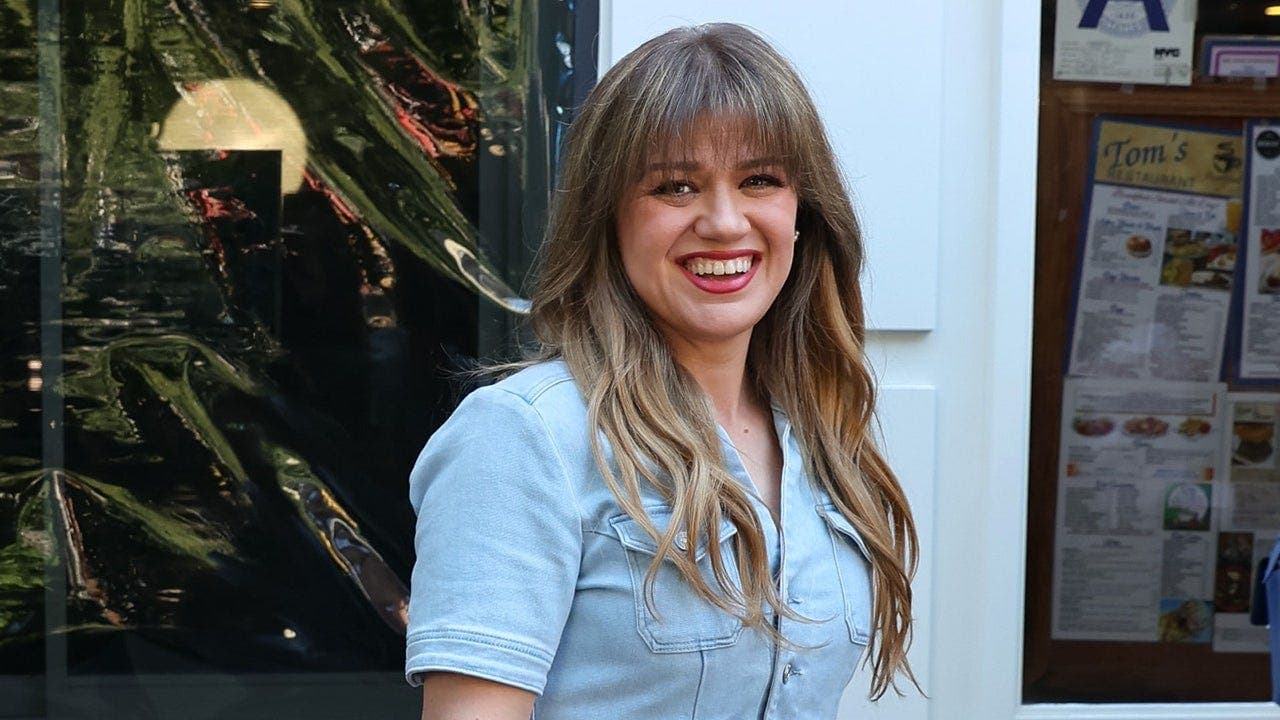 Expert warns Kelly Clarkson in $15K bird fight may appear as prima donna