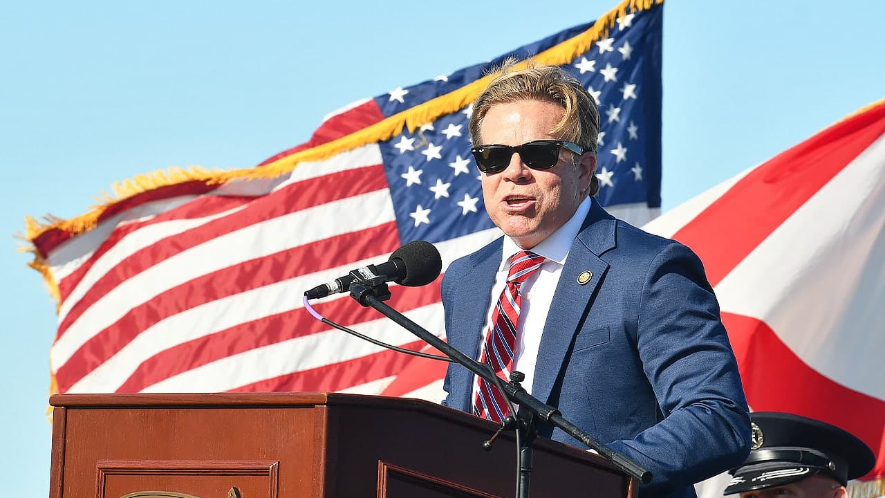 GOP newcomer impacts race, gains attention