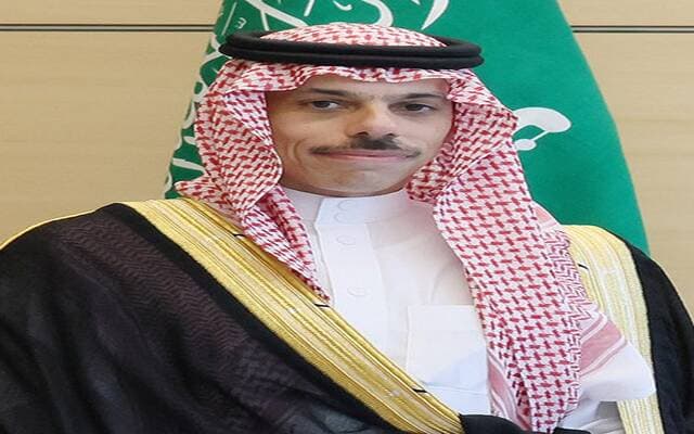 Qatar, Kuwait discuss Houthi attacks