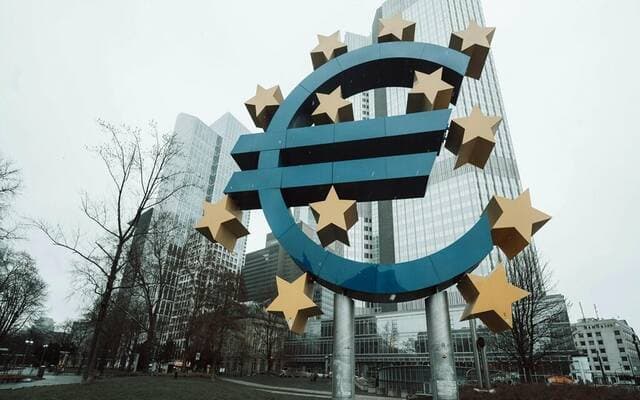 Eurozone private sector expands in August