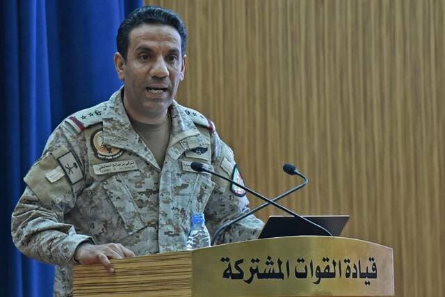 التحالف يعترض هجمات الحوثي لتهريب الأسلحة