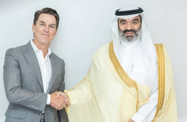 وزير الاتصالات يناقش مستقبل الألعاب مع "EA"