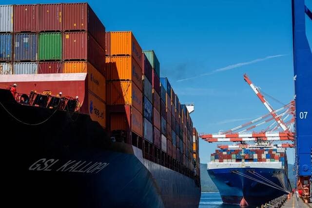 Washington weighs ban on Chinese data center imports