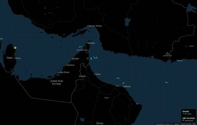 Qatari Gas Ships Await Strait Export Restart