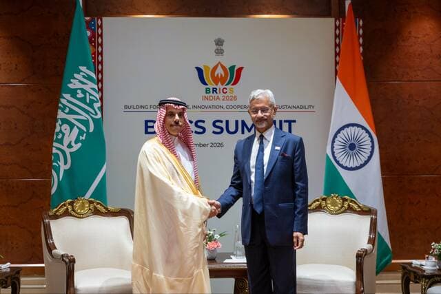 Foreign Ministers Discuss Bilateral Cooperation