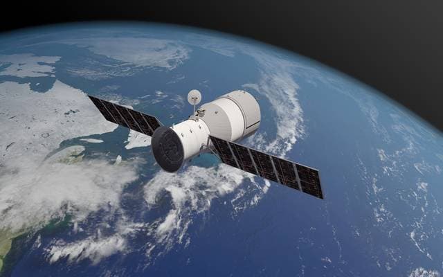 Saudi joint effort for green tech in communications and space