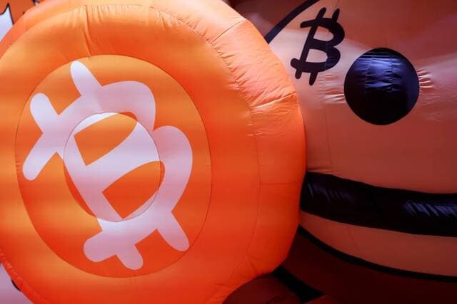 Bitcoin climbs to $84,737 amid leverage resurgence