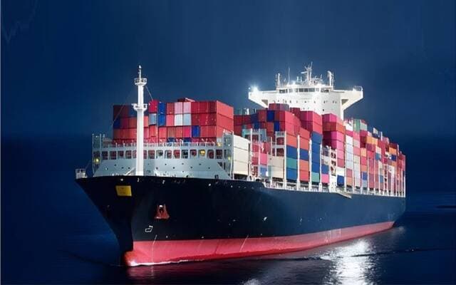 Ports connect Jeddah with global routes