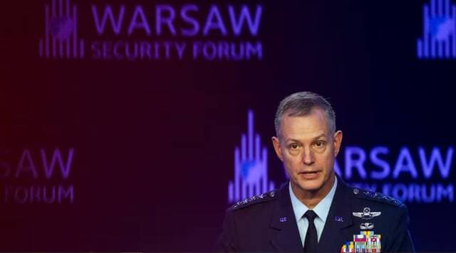NATO Commander Warns Moscow