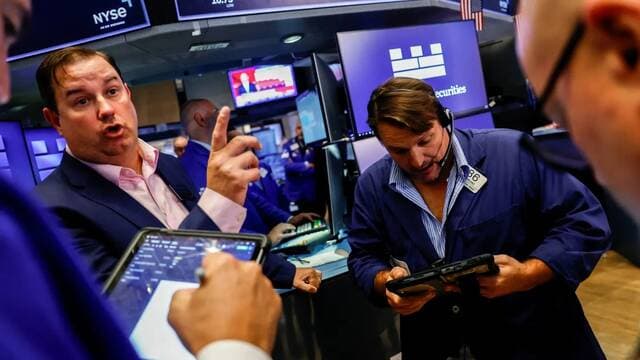 داو جونز يرتفع 400 نقطة بدعم التكنولوجيا