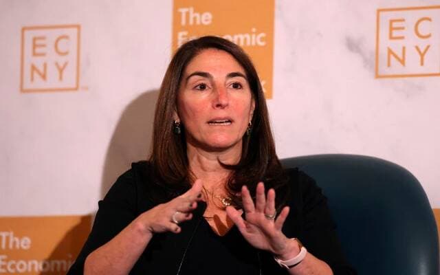 Fed Cleveland President urges immediate rate hike