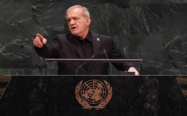 إيران تتهم أمريكا وإسرائيل بإشعال الفوضى