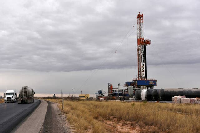 Canadian Firms Cut Futures Due to Oil Losses
