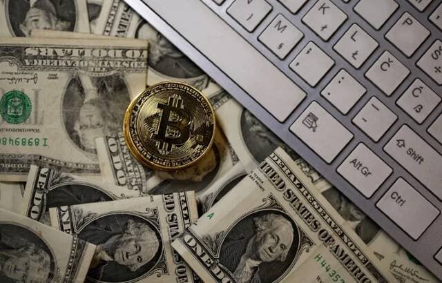 Bitcoin drops below $84,000