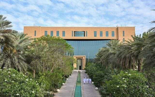 البلديات والإسكان تتفق على تطوير حطين بمكة