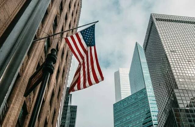 US business growth hits five-year high