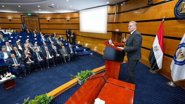 Egypt begins global oil and gas auction